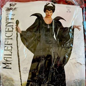 Get ready for your next Halloween party!